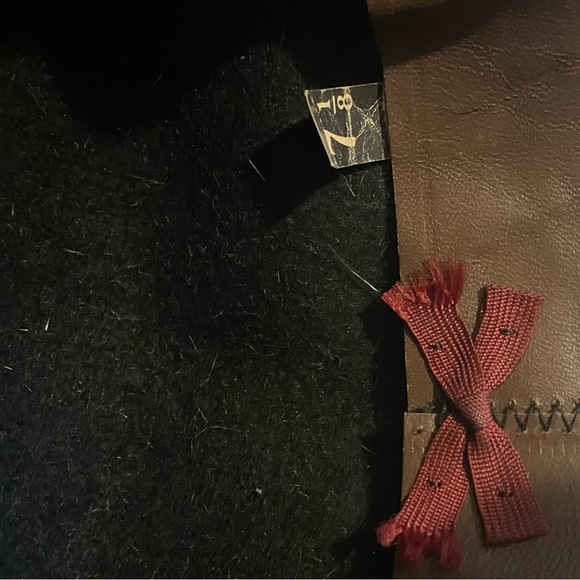 Handmade Amish Hat - Picture 6 of 7